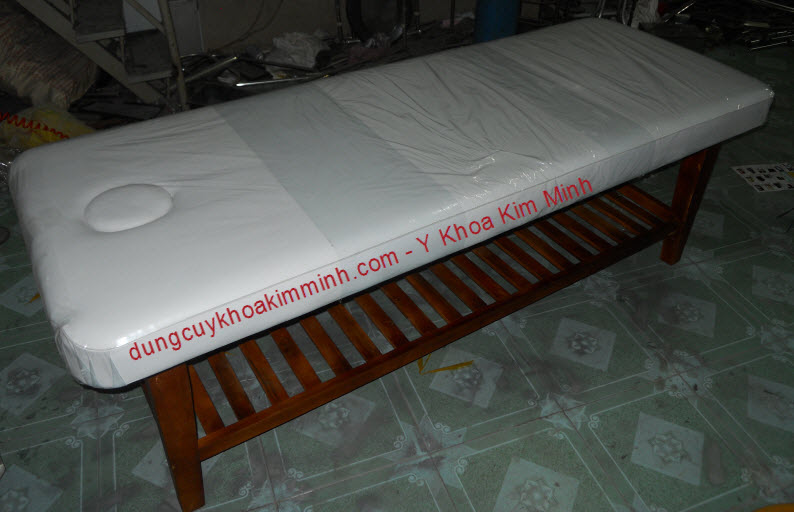 Giường massage chân gỗ tràm loại tốt bảo hành 12 tháng không xẹp Y Khoa Kim Minh